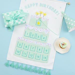 Calendario de cumpleaños bordado para niños: calendario tradicional reutilizable, adorno de fieltro para guardar recuerdos.
