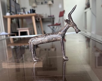 Antílope dogón en bronce: escultura africana única, pieza a la cera perdida, arte tribal de Mali