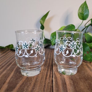 Vintage Dominion Glass Green and White Floral Juice Glasses | Vintage Juice Floral Tumblers | Set of 2 | Mid Century Glasses
