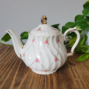 Vintage roze roos Sadler theepot | Swirled Cast Pink Rose Painted Sadler Theepot met goud l Details | Vintage roze roos theepot
