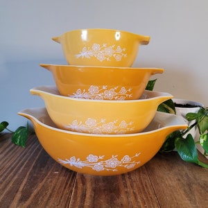 Vintage Pyrex Butterfly Gold Bouquet Cinderella Bowls | Complete Set Pyrex Butterfly Gold Mixing Bowl Set | Pyrex 441, 442, 442, 444