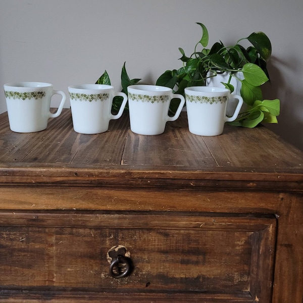 Mug vintage Pyrex avec fleurs vertes | Tasses en Pyrex vintage Crazy Diasy/Spring Blossom | Ensemble de 4 tasses à fleurs vertes vintage