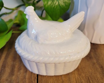 Vintage White Ceramic Hen on Nest Trinket Dish