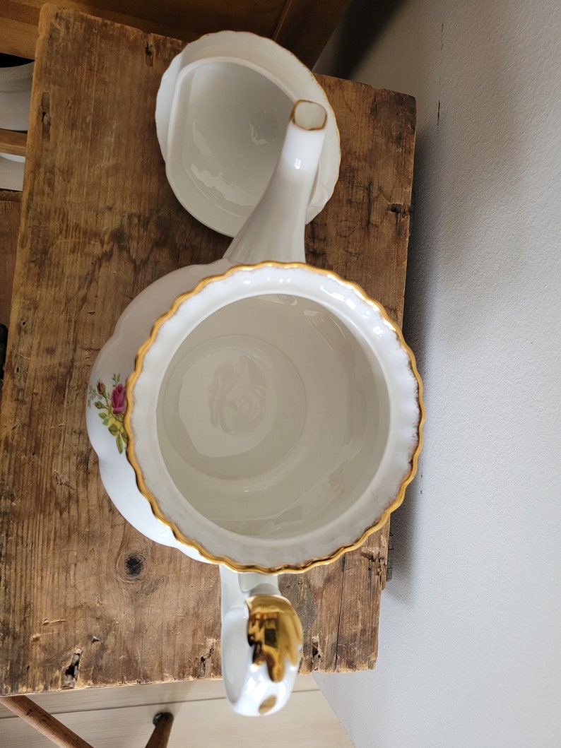 Royal Doulton Old Country Roses Teapot