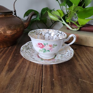 vintage Royal Albert Floral Gold Chintz avec chou rose roses Teacup et soucoupe Set | Ensemble de tasse et de soucoupe rose au chou rose