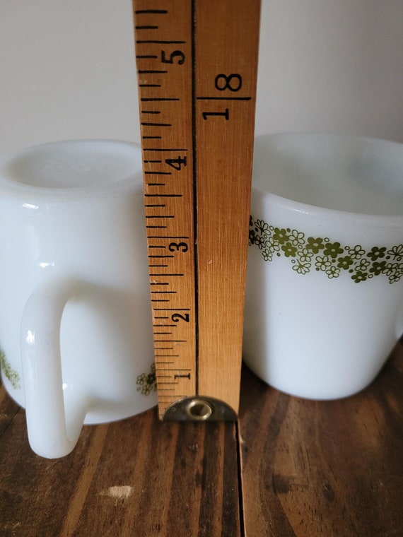 Pyrex Coffee Cups, Set of 2, Spring Blossom, Milk Glass Cups, Green  Flowers, Cottage Kitchen, Farmhouse Kitchen, Vintage 