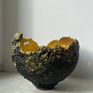 Tealight holder, candle bowl