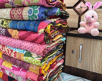 Groothandelspartij Indiase vintage patchwork Kantha sprei, handgestikt, diverse stoffen, katoenen bedsprei, omkeerbare deken, 85 x 55 inch