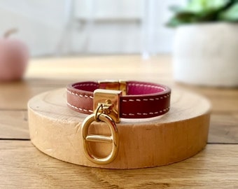 Customizable leather bracelet for women and men, custom-made by hand in France, resistant gold or silver clasp