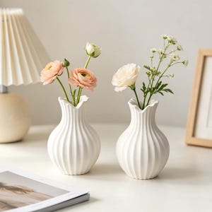 Stripe Vase silicone mold,Flowers Vase Resin Mold, Minimalist DIY Resin, Jesmonite, Plaster