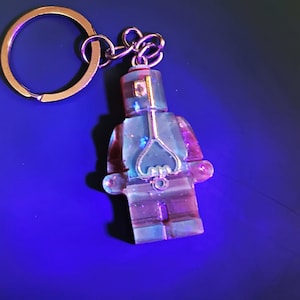 Minifigure Keychain - UV Red + Key
