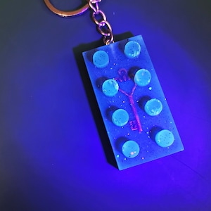 Building Brick Keychain - UV Blue Black + Key