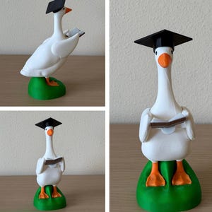 Office Companion Desk Goose Collector Gift 7 Inch 3D Printed Animal Figurine Magnetic Accessory Holder Cute Workspace Buddy Quirky Office Personality Teacher Appreciation Present Funny Coworker Gift Home Office Charm Conversation Starter
