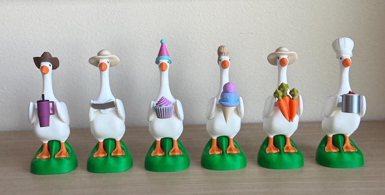 Accesorio de ganso de escritorio, sombrero magnético, complemento de disfraz intercambiable, accesorios de ganso de porche en miniatura, decoración impresa en 3D, lindo juguete de oficina, regalo divertido imagen 20