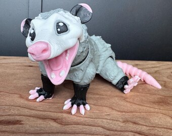 Articulated Opossum 3D Printed Toy, Fidget Opossum Figure, Possum Desk Pet, Sensory Animal Toy, Quirky Collectible Gift