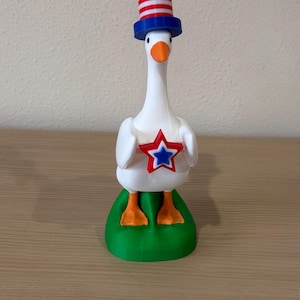 3D Printed Desk Goose Office Buddy Statue Magnetic Accessory Holder 7 Inch Animal Figurine Cute Workspace Personality Teacher Gift Appreciation Present Quirky Home Office Companion Funny Coworker Gift Conversation Starter Unique Desk