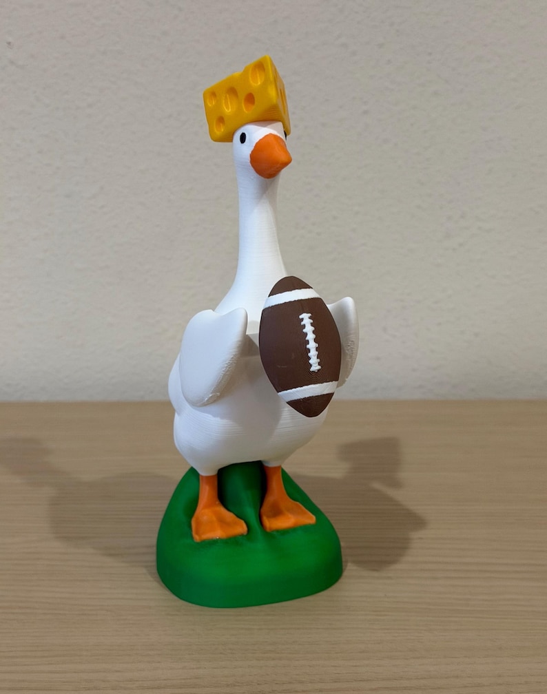3d Printed Decoration Cute Office Toy Gift Funny Workspace Ornament Desk Goose Accessory Magnetic Hat Addon Swappable Costume Collection Miniature Porch Goose Accessories Bookshelf Charm Collectible Desk Companion Seasonal Theme Custom