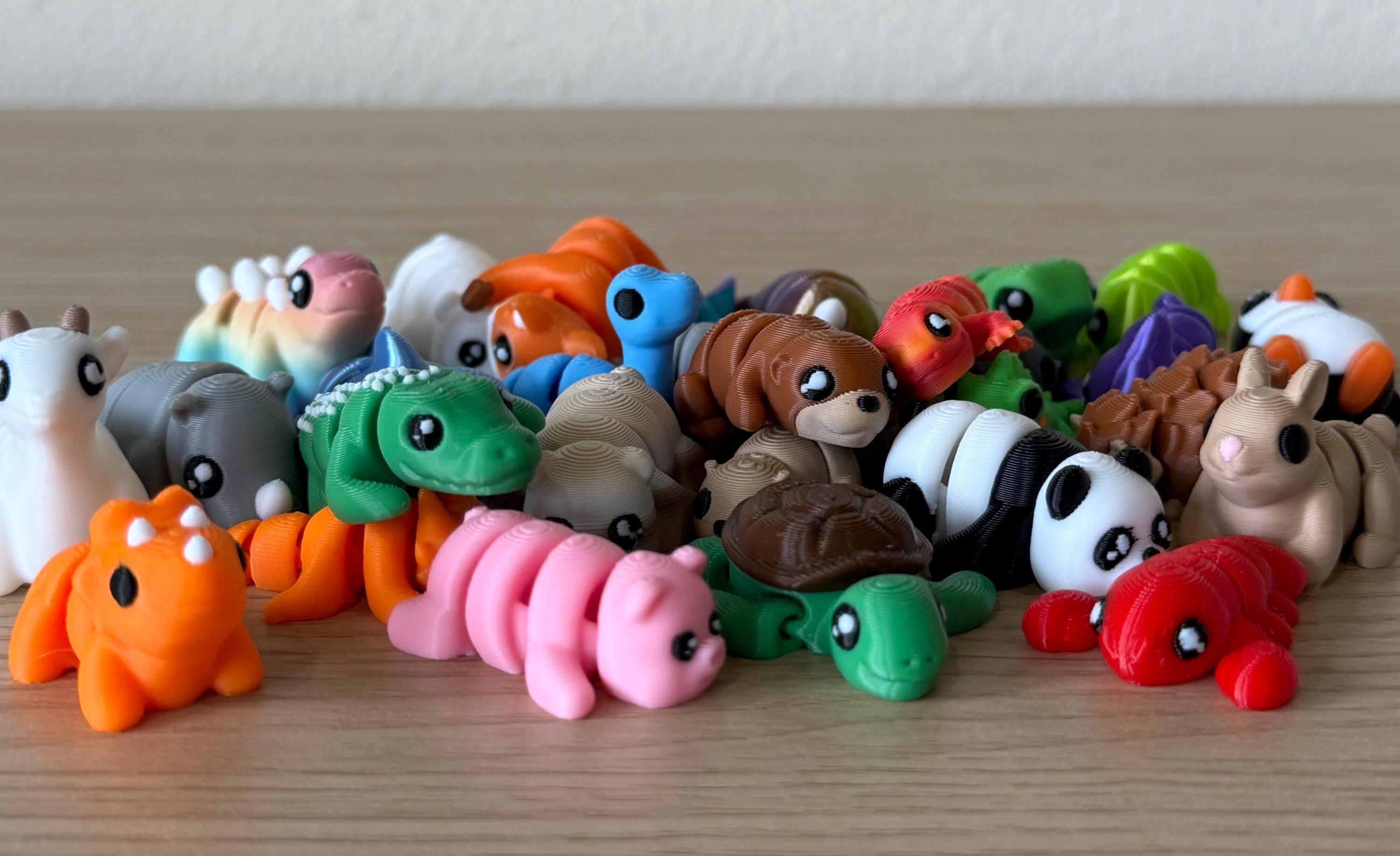 3D Printed Mini Animal Fidget Toy: Articulated Desk Pet