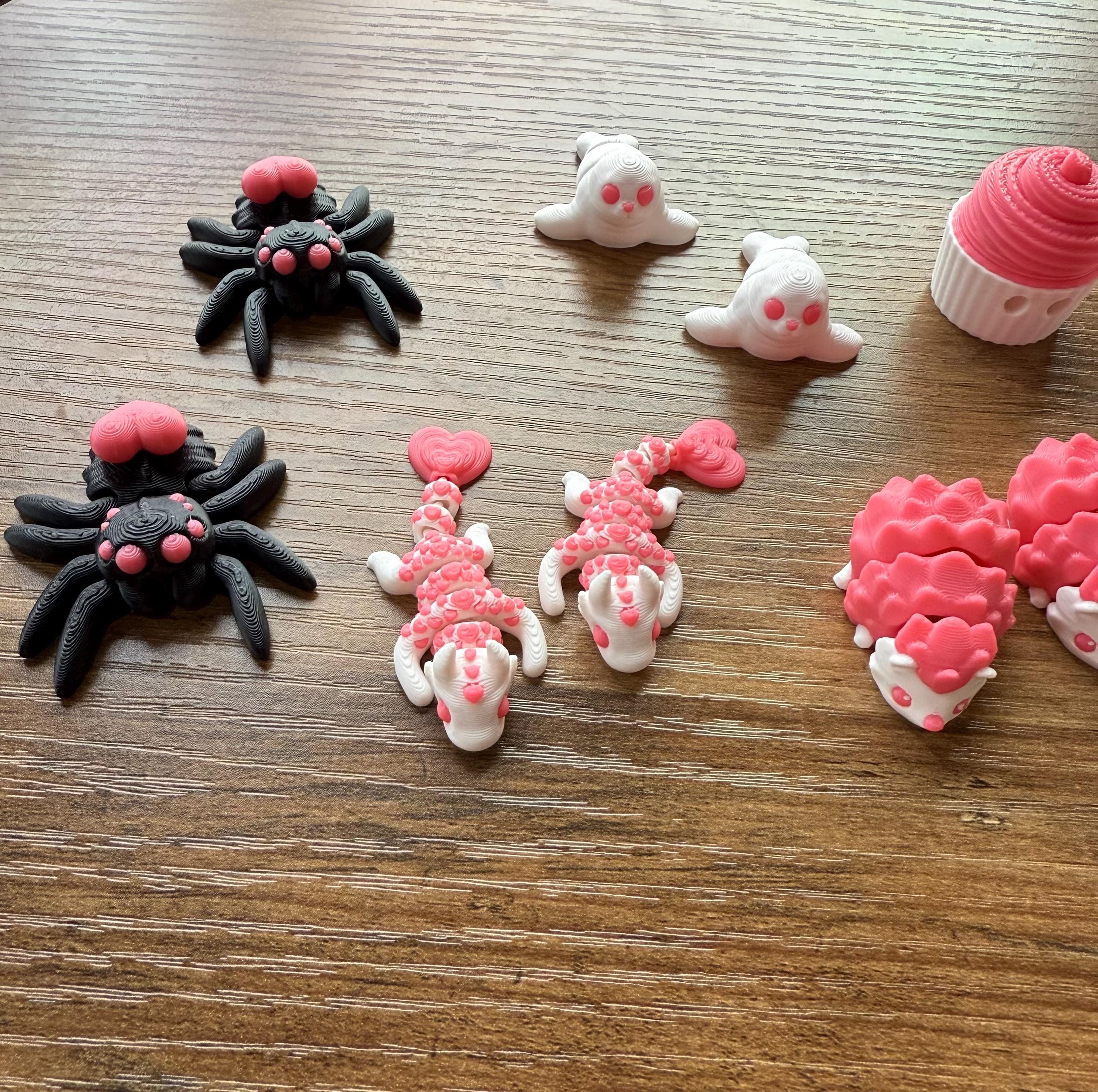 3D Printed Valentine's Fidget Toys Cute Love Bugs, Unique Classroom ...