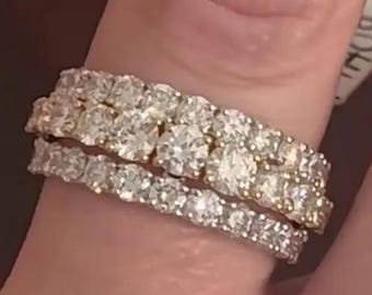 3列ダイヤモンドバンド | 14Kイエローゴールドエタニティリング | まばゆいばかりの重ね付け可能なアニバーサリーリング | 彼女への豪華な結婚指輪