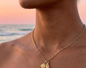 Gold seashell Necklace, beach jewelry for summer vacation, waterproof conch shell necklace, Mermaid core, shell charm necklace