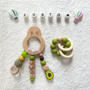 Pinza para chupete de aguacate personalizada, conjunto de juguete, pinza para chupete con nombre, letra de madera, regalo para bebé, regalo para recién nacido