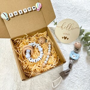 Caja de regalo personalizada para bebé / Juego de regalo de 4 piezas / Canasta de regalo para recién nacido Clip para chupete de oso Clip para chupete de juguete con nombre Letra de silicona Regalo para bebé