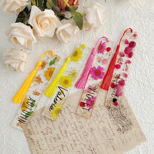 Personalized Pressed Flower Acrylic Bookmark, Tassel Floral Name Bookmark , Daisy Spring Resin Bookmark, Mothers Day Gift, Book Accessories