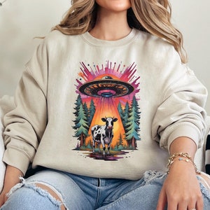 UFO Cow Abduction Sweatshirt, Funny Vintage Retro Graphic Alien Tshirt, Unisex T Shirt, Paranormal Oversized Graphic UFO Tee Shirt