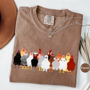 Women&#39;s Chicken Comfort Colors® Shirt | Retro Chicken Lover Tee TShirt | Farmer Farm Animal Shirt | Cottagecore Shirt | Mothers Day Shirt