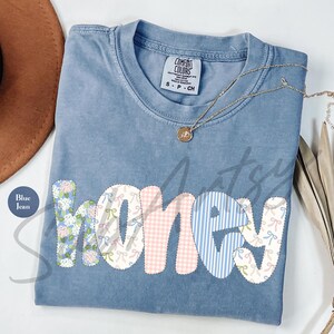 Floral Preppy Bow Honey Comfort Colors® Shirt | Spring Floral Coquette Honey Shirt | Gift For Grandma | Grandma Shirt | Mother&#39;s Day Gift