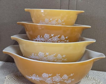 Pyrex Butterfly gouden Assepoester mengkommen set 444 443 442 441