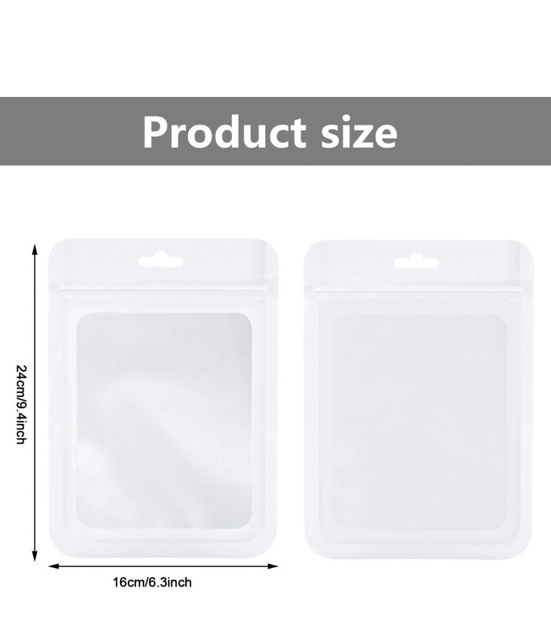 Puede incluir: Dos bolsas transparentes de pl&aacute;stico con cierre de cremallera y una ventana rectangular. Las bolsas miden 24 cm de alto y 16 cm de ancho.