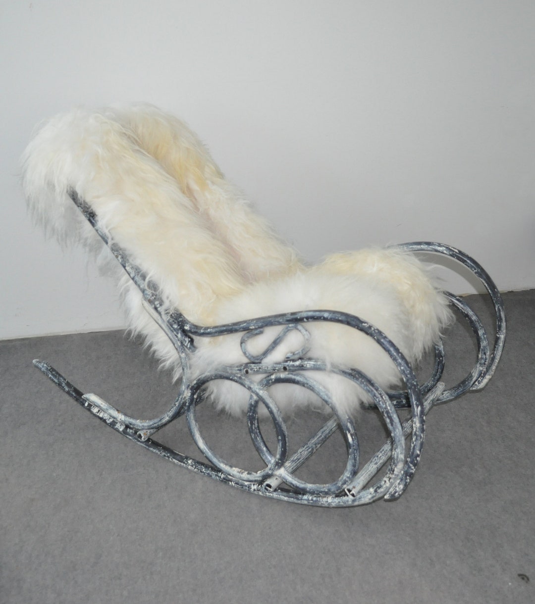 Vintage Rocking Chair From Thonet - Etsy