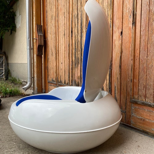 White Garden Egg Chair by Peter Ghyczy 1968 Etsy