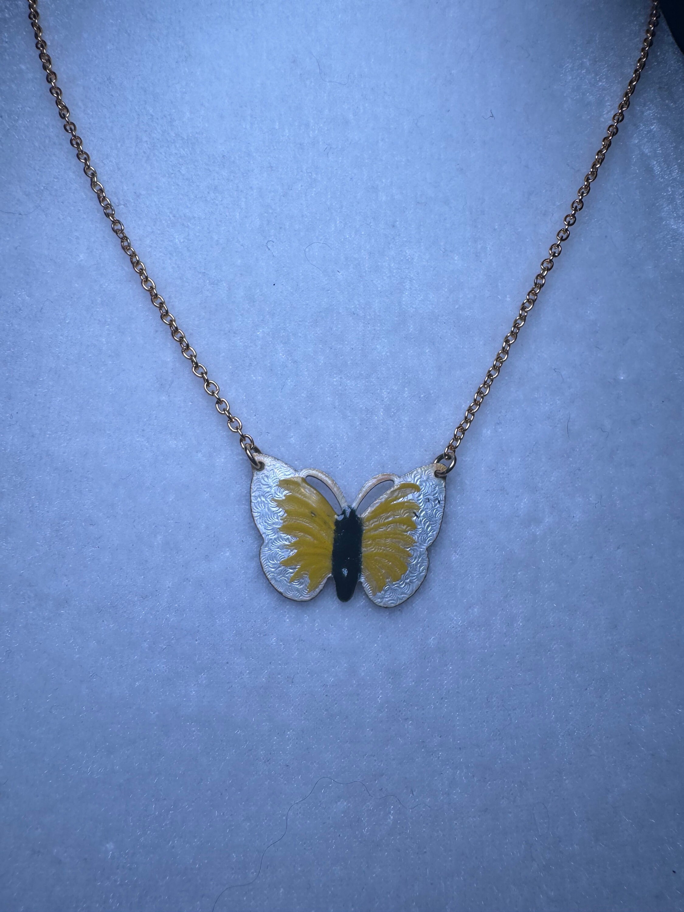 「高評価！」注目のレビュ Vintage 1960's Butterfly Pendant Necklace Yellow/white/black その他