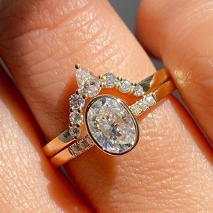 14K Solid Yellow Gold Anniversary Ring Set Oval Cut Bezel Setting Setting Wedding Ring Set Anniversary Gift for Her Curved Matching Band Set