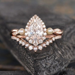 1.6 CT Pear Shaped Moissanite Engagement Ring Set 14K Rose Gold Halo Moissanite Bridal Set Pearl Twist Infinity Diamond Wedding Ring Set