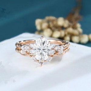 Oval Cut Moissanite Wedding Ring Set 14K Yellow Gold Nature Inspired Ring Oval Diamond Engagement Ring Promise Ring for Woman