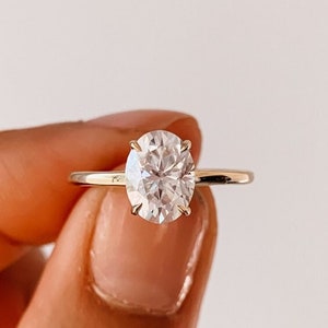 1.25 CT Oval Moissanite Engagement Ring 14K Gold Hidden Halo Solitaire Ring Dainty Yellow Gold Promise Ring Classic Bridal Ring for Her
