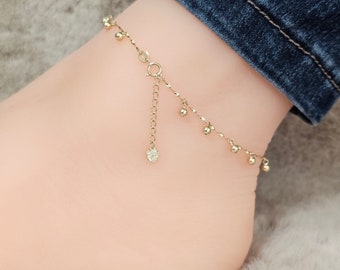ゴールドツイストチェーン アンクレット アンクレット 14K イエロー ゴールド、ボール チャーム デザイン