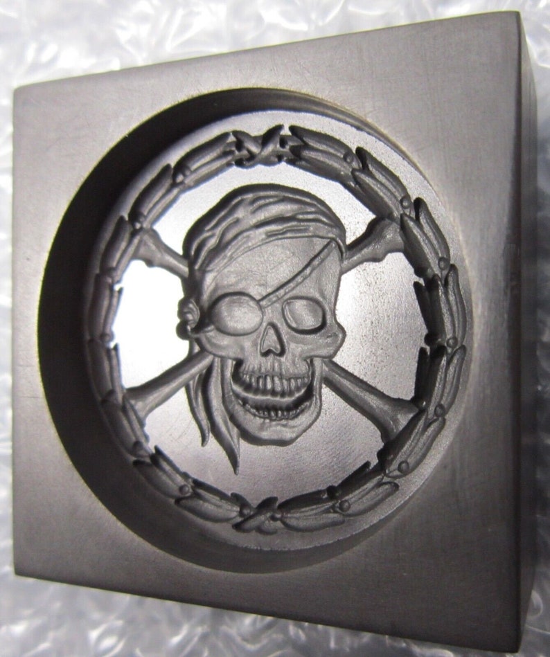 3D PIRATE SKULL Graphite Mold Oval Ingot Coin Mold for Silver Gold