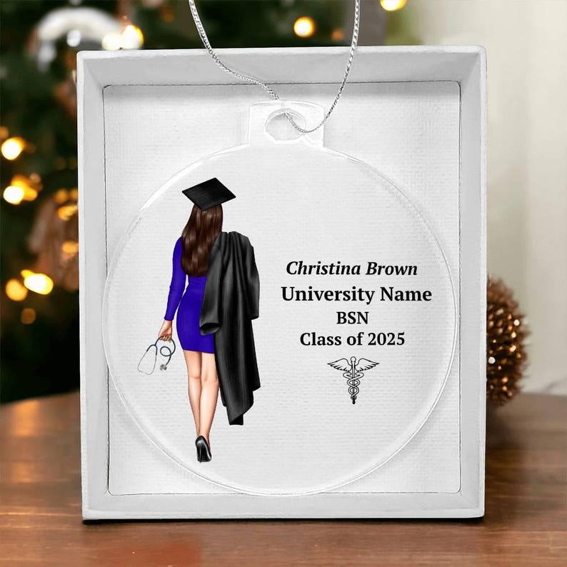 Adorno de enfermera, regalo para enfermeras primerizas, adorno acrílico navideño para enfermeras, RN, LPN, NP, regalo de graduación de enfermería, regalo, regalo de graduación de enfermería imagen 2