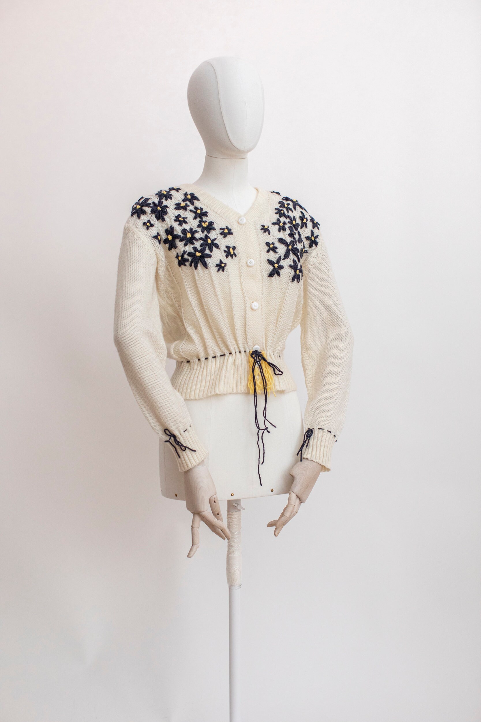 Vintage Embroidered Wool Cardigan: Austrian Knit, Cottage Core S/M