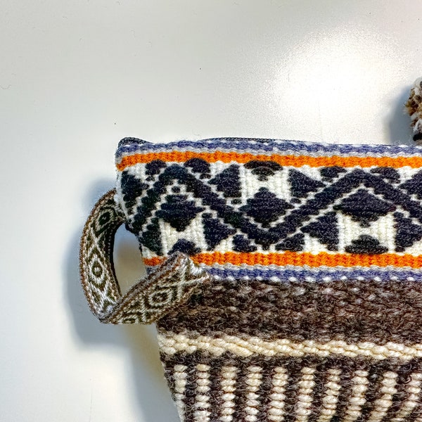 Uqa Bag |Handmade Peruvian Medium Cosmetic Bag|Boho Wallet |Gift for her/him| Ethnic colourful pouch | Coin Purse | Unique bag with patterns