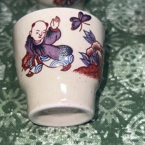 JAPAN porcelain sake cups set of 4