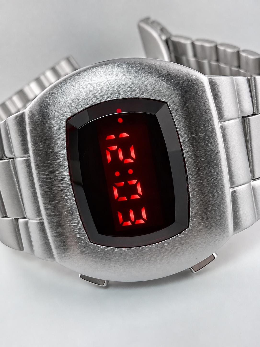 Pulsar Digital Watch - Etsy Canada
