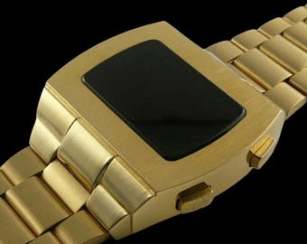 Time-shop-uk Retro LED watch - Gold - Homage to the 1970s vintage Digital LED LCD Space Age watches 4