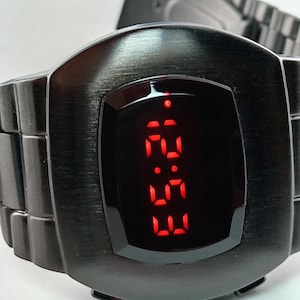 クリックキーパッドウォッチ、LED LCDデジタルユニセックスユニークな
