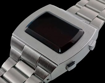 Time-shop-uk Retro LED watch - Silver - Homage to the 1970s vintage Digital LED LCD Space Age watches 2